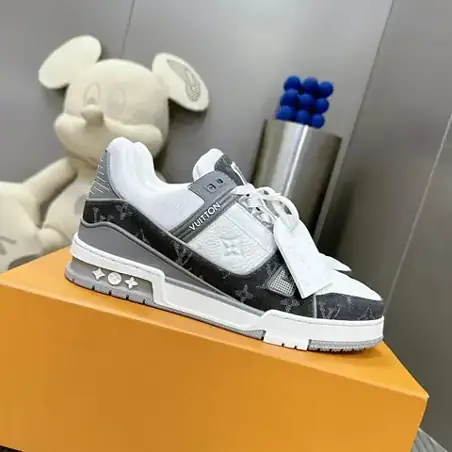 Louis Vuitton Chunky Sneakers [35 styles]